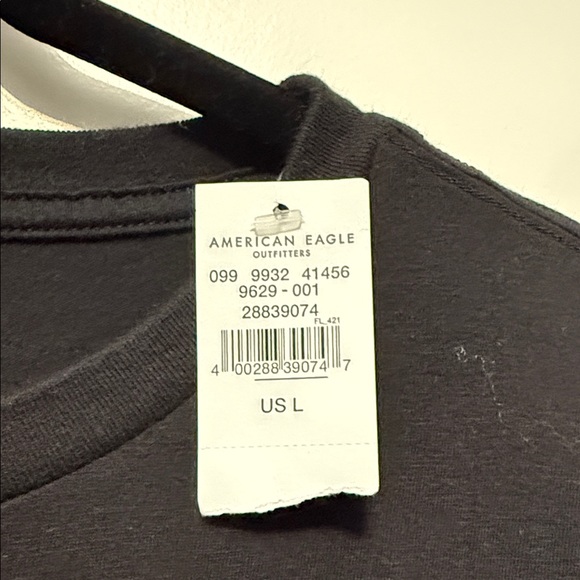 American Eagle Outfitters Classic Black Tee large new! - Picture 3 of 5